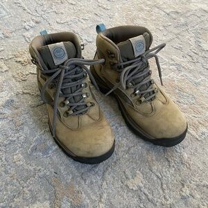 Timberland women's hiking boots, size 7.5, gore-tex